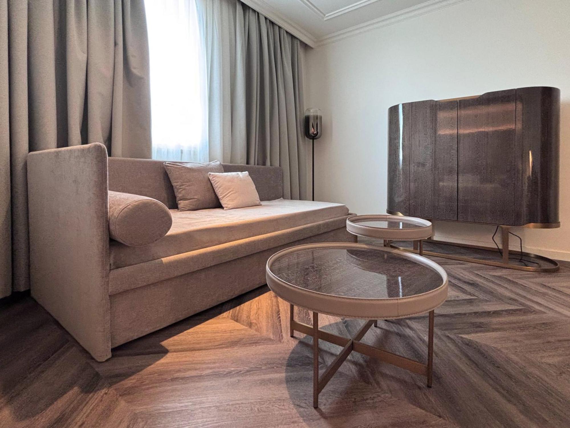 Deluxe Junior Suite